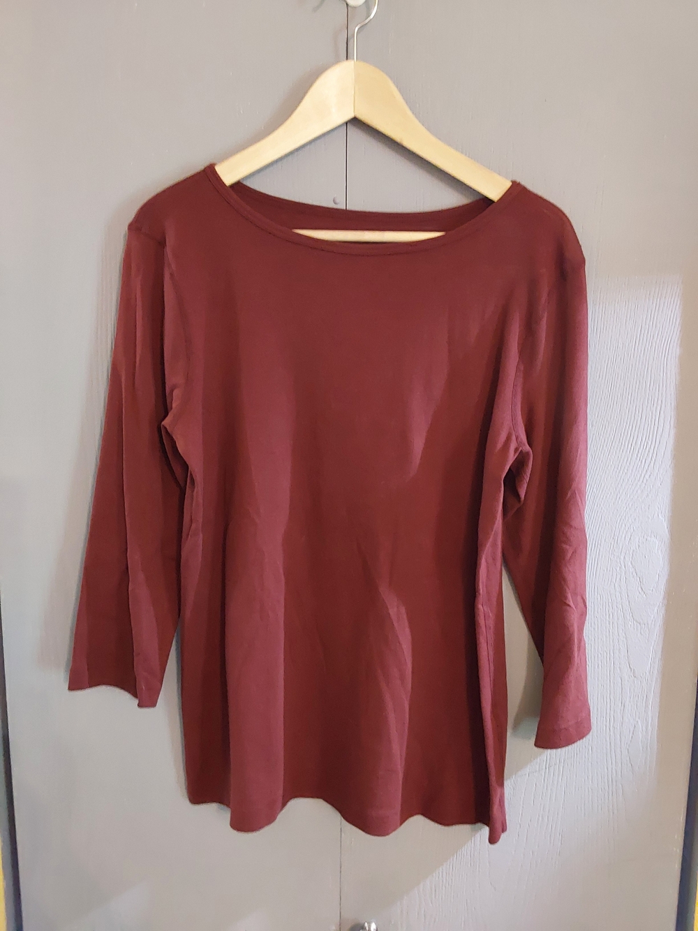 Three Dots Long Sleeve Tee in Maroon